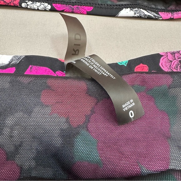 TORRID skulls roses Day of the Dead floral bikini swimsuit set, 0X, L, 12. - Picture 7 of 8